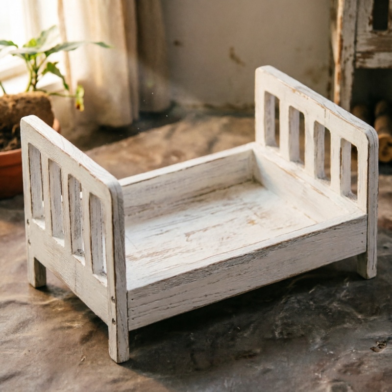 Photography Life - Infant Posing Sofa Retro Wood Bed